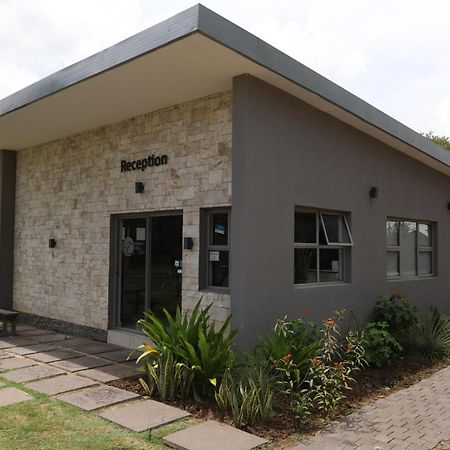 Sandpiper Villas Chobe Kasane Exterior foto
