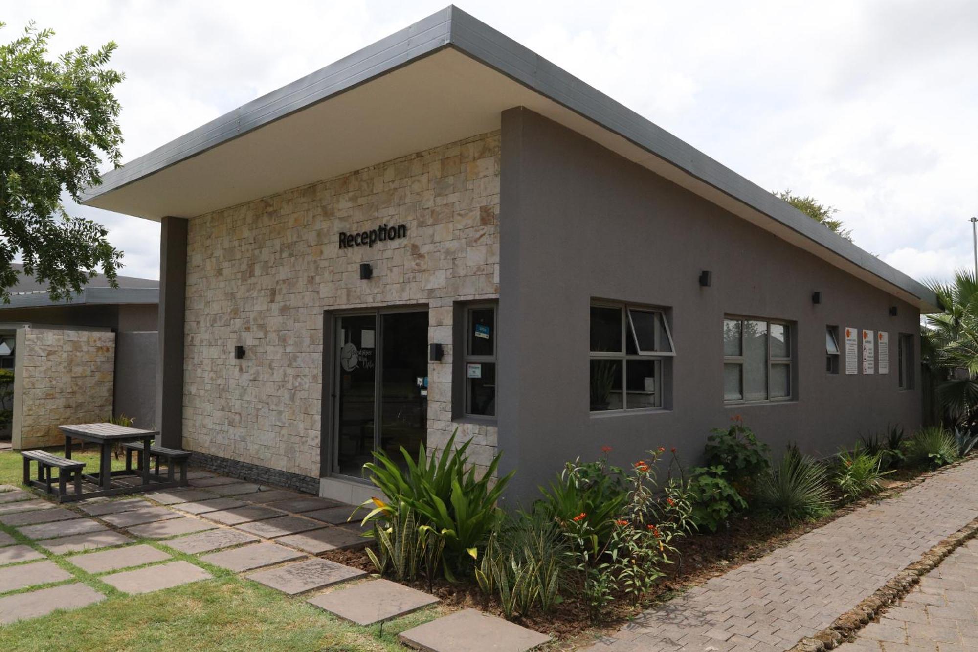 Sandpiper Villas Chobe Kasane Exterior foto